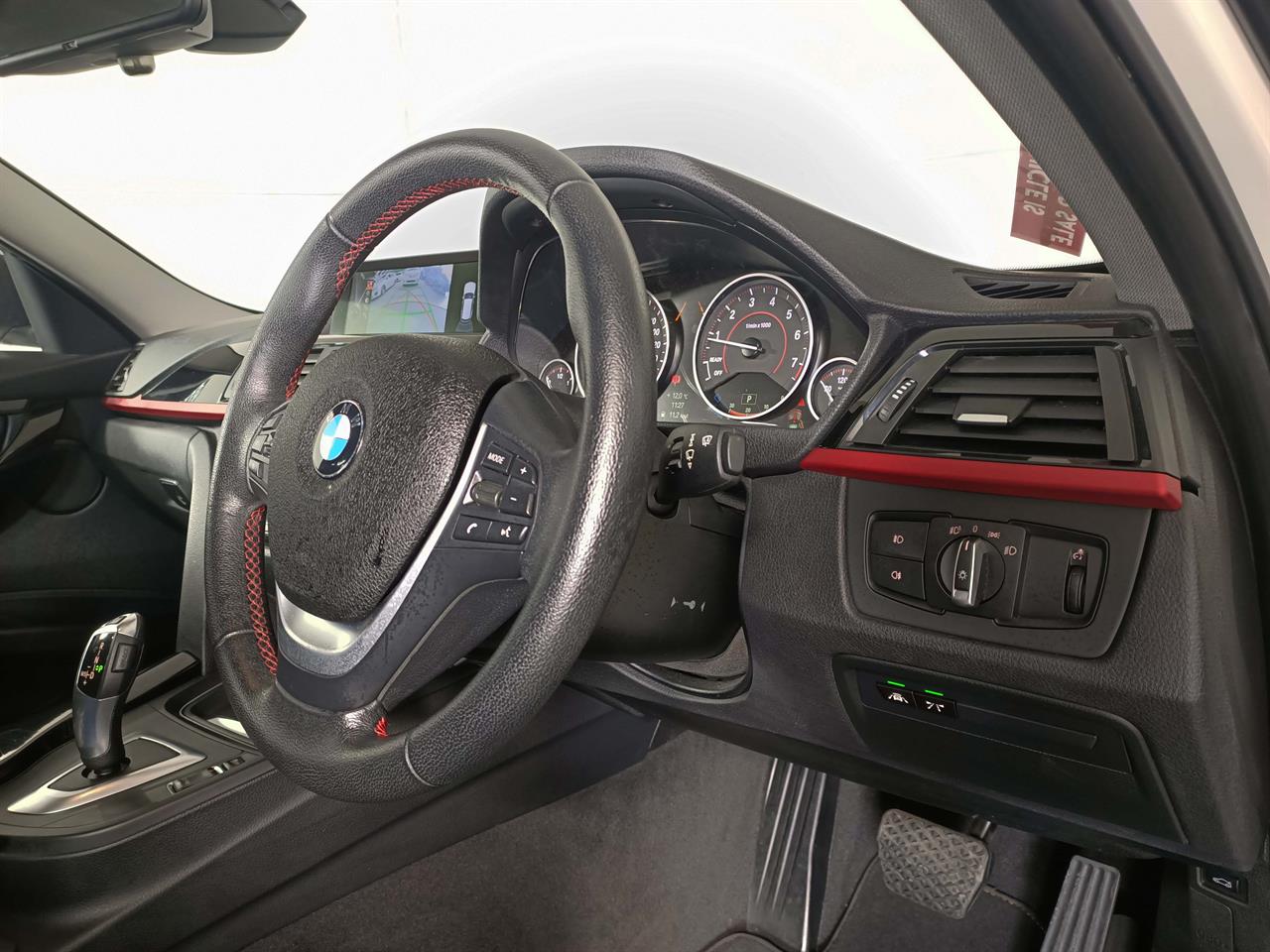 2013 BMW 320i TOURING