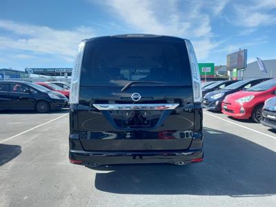 2013 Nissan Serena Hybrid