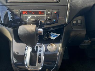 2013 Nissan Serena Hybrid