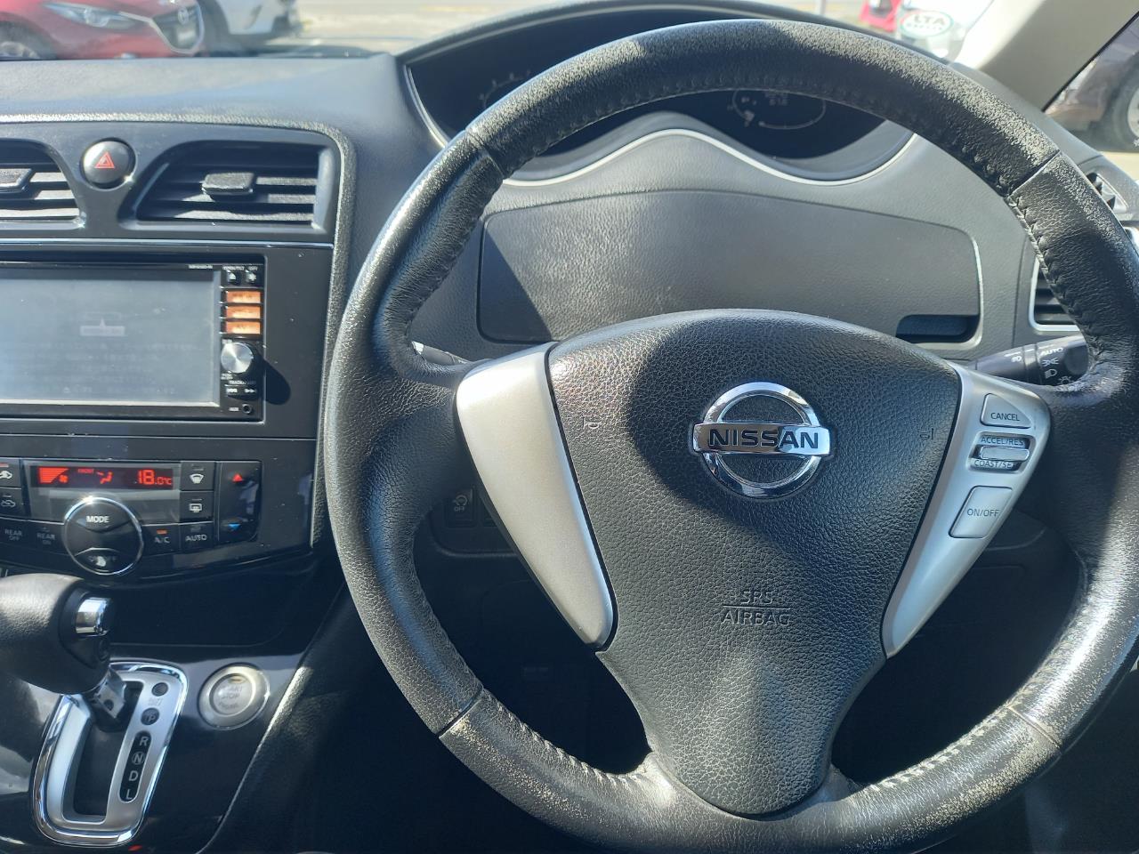 2013 Nissan Serena Hybrid