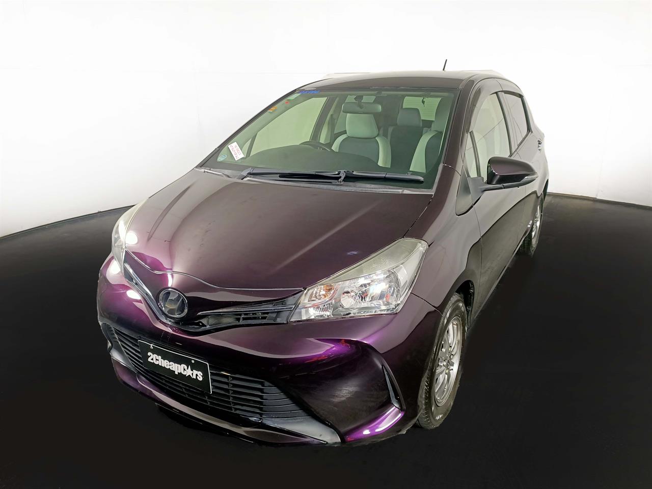 2015 Toyota Vitz 