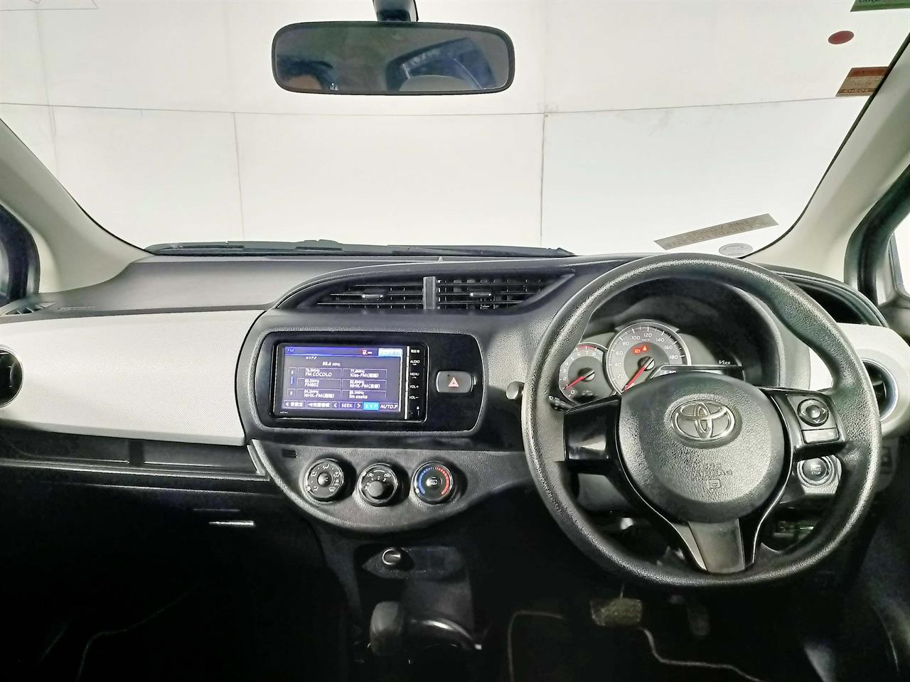 2015 Toyota Vitz 