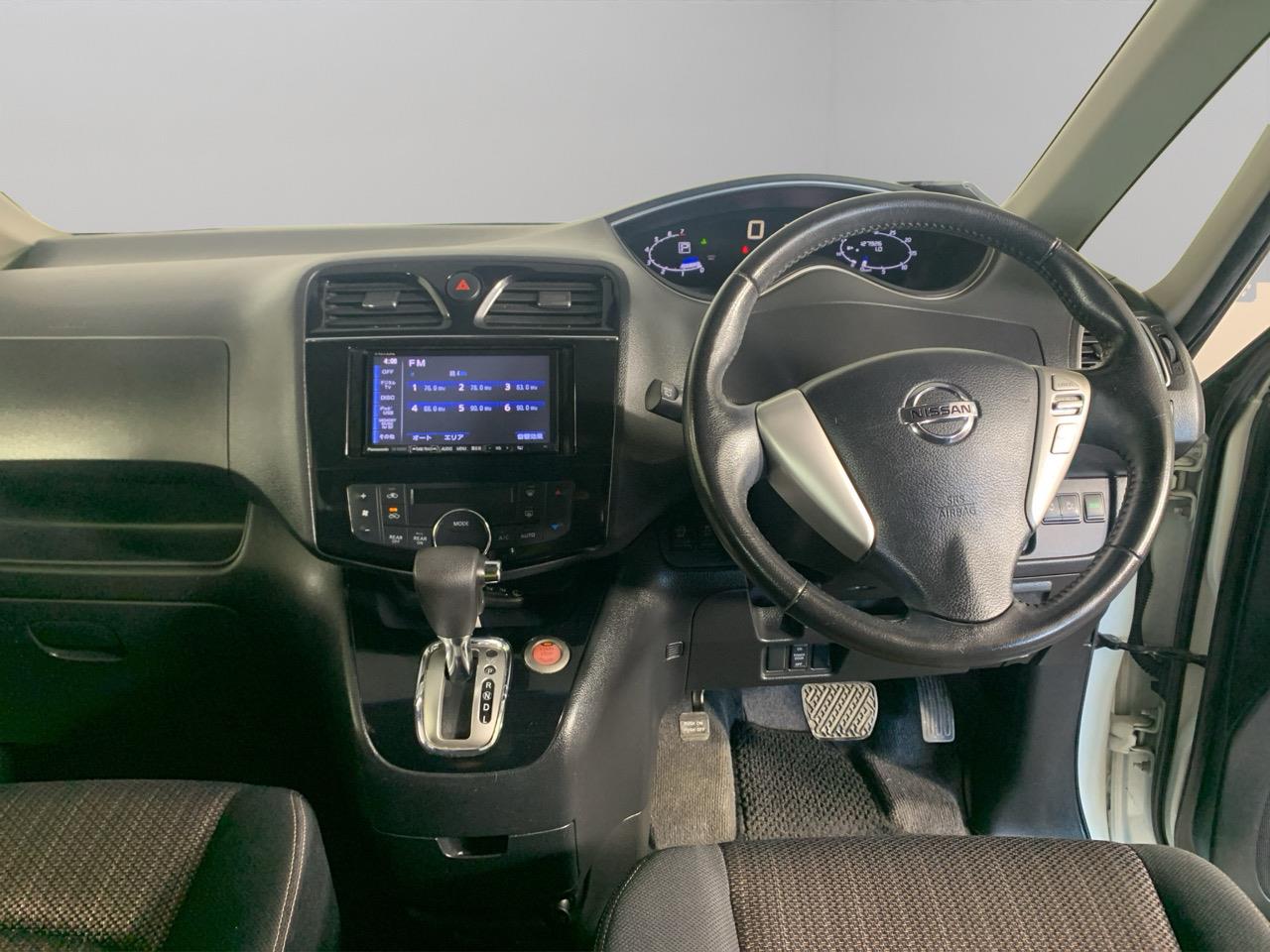 2014 Nissan Serena Hybrid Highway Star