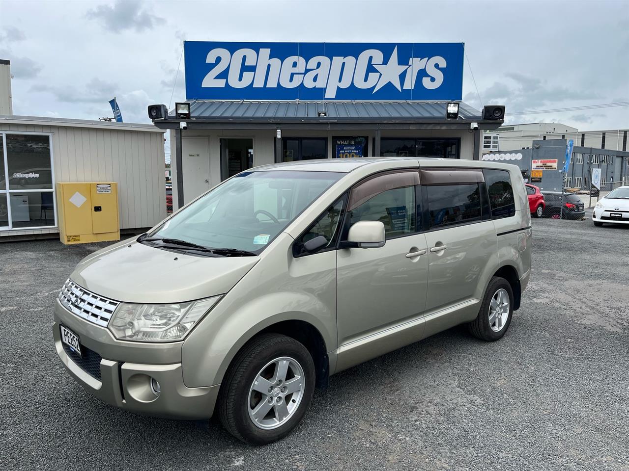 2007 Mitsubishi Delica 