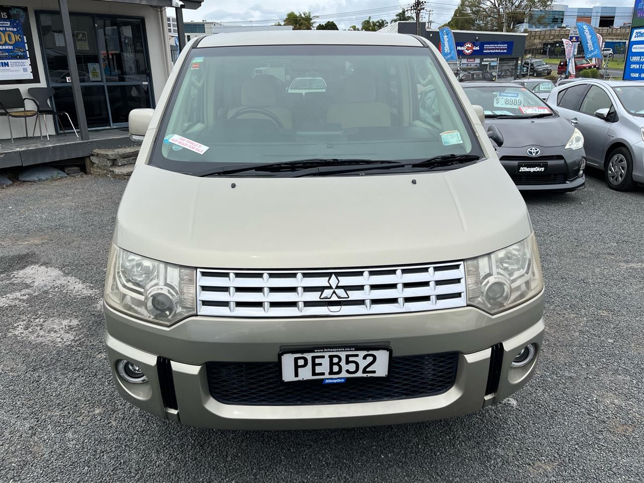 2007 Mitsubishi Delica 