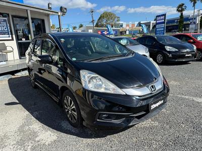 2013 Honda Fit Jazz Shuttle Hybrid