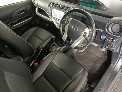 2013 Toyota Aqua G Black Softleather selection