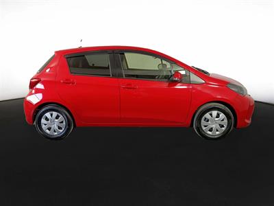 2015 Toyota Vitz 