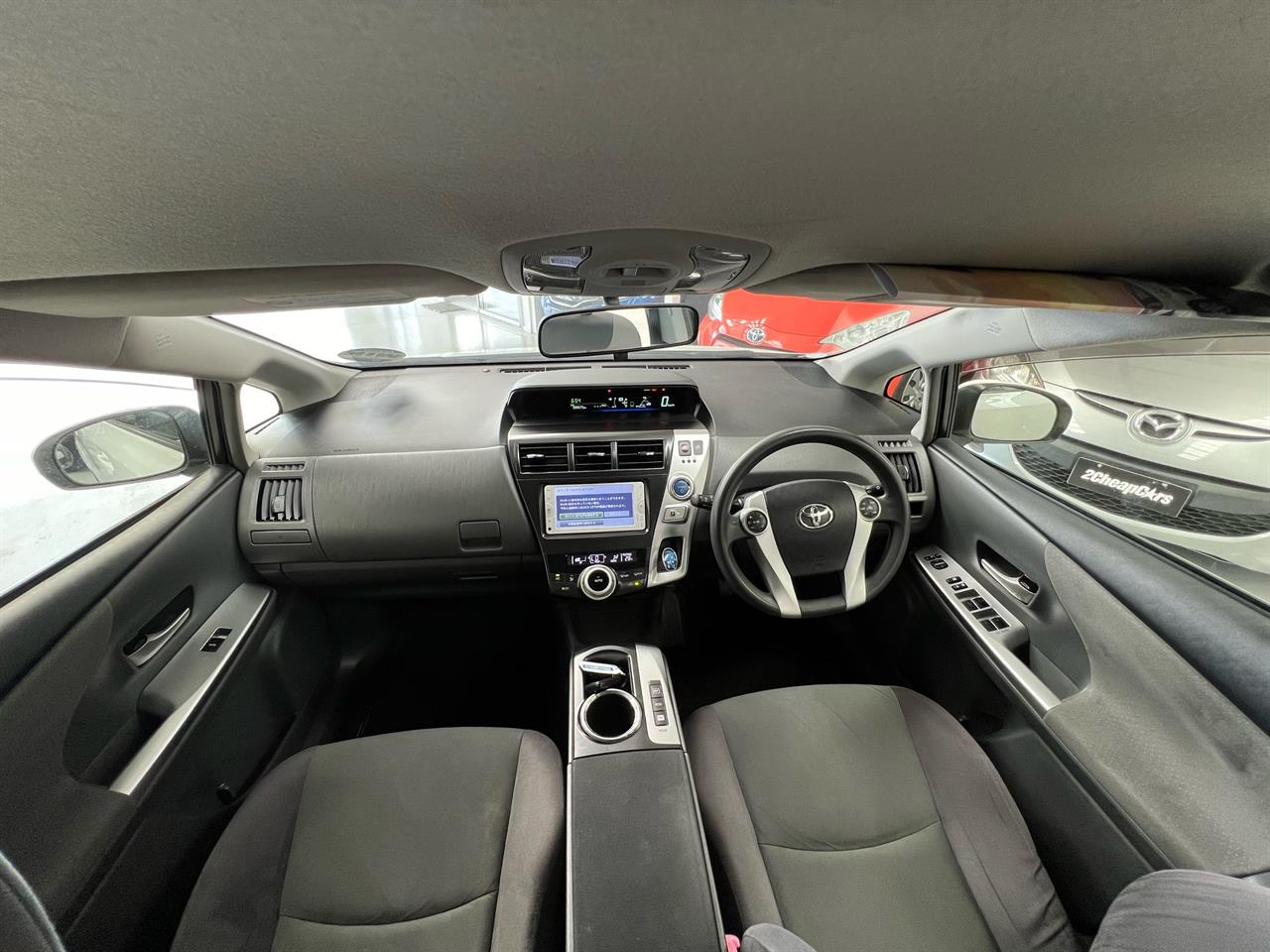 2013 Toyota Prius Alpha 7 Seats