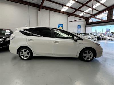 2013 Toyota Prius Alpha 7 Seats