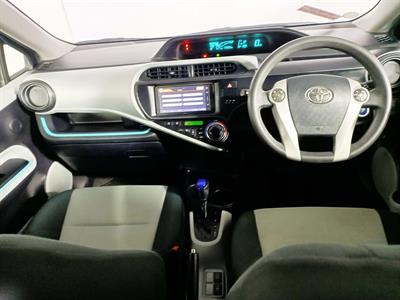 2012 Toyota Aqua Hybrid