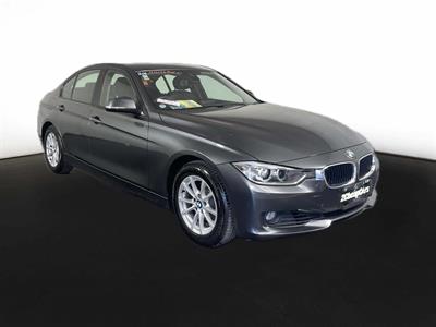 2013 BMW 320i 