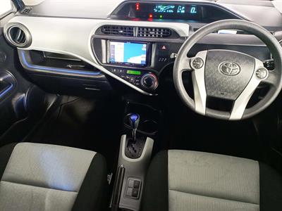 2014 Toyota Aqua Hybrid