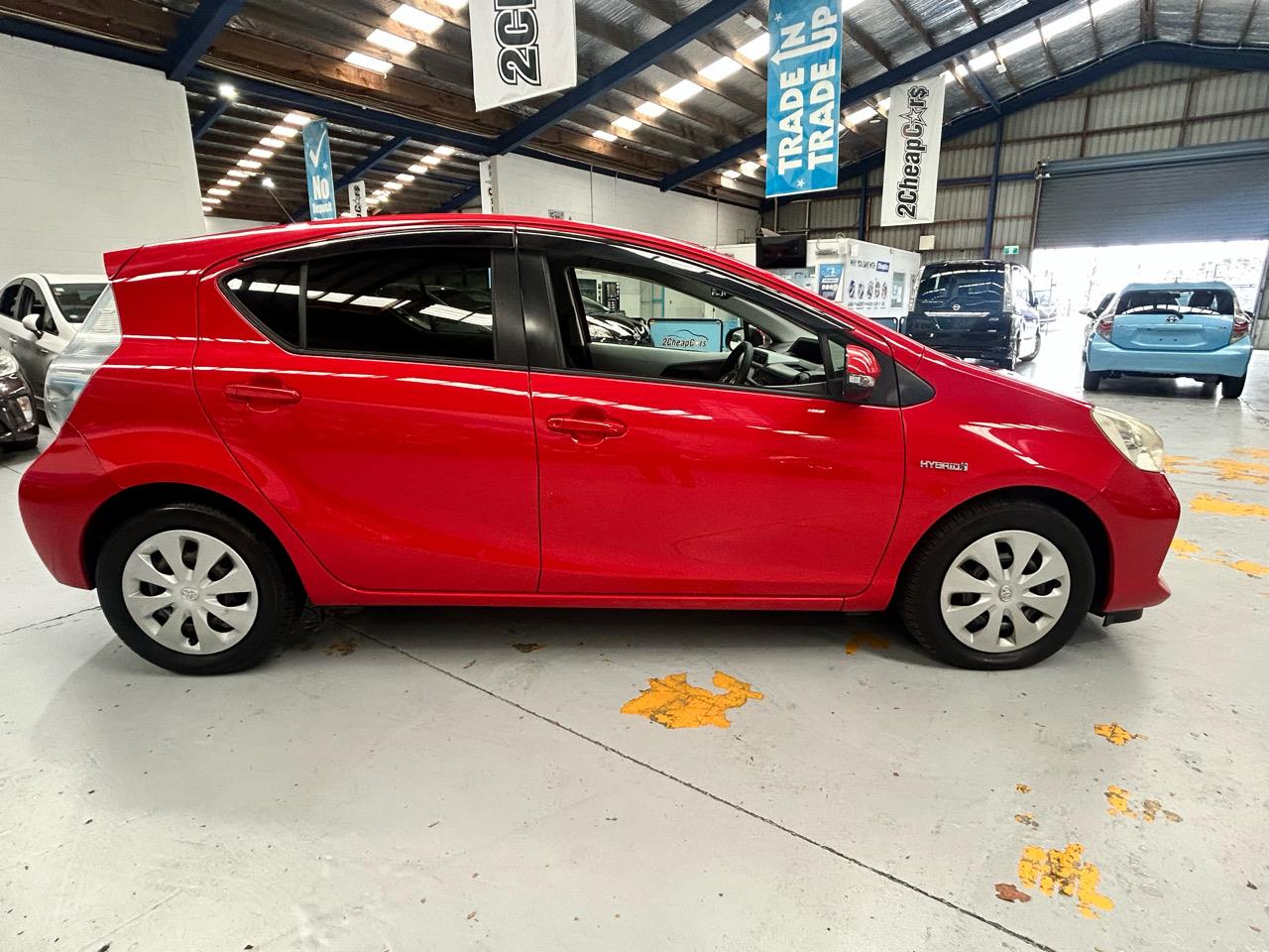 2013 Toyota Aqua Hybrid