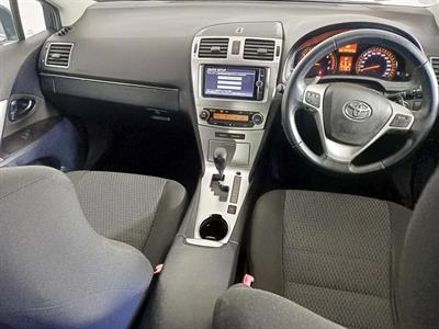 2012 Toyota Avensis 