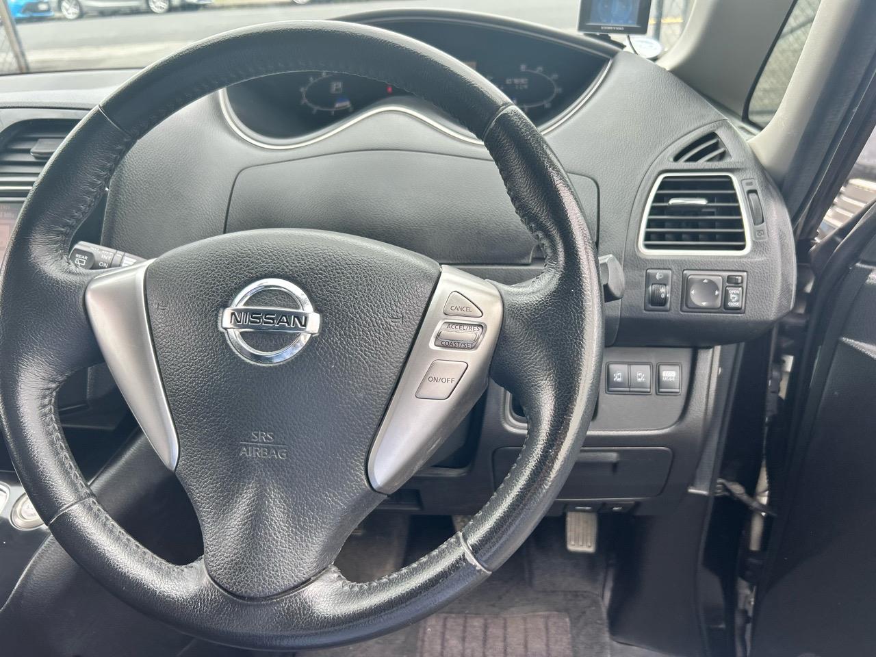 2012 Nissan Serena 