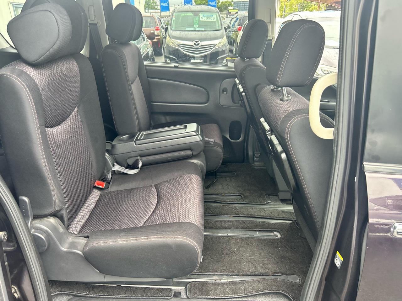 2012 Nissan Serena 