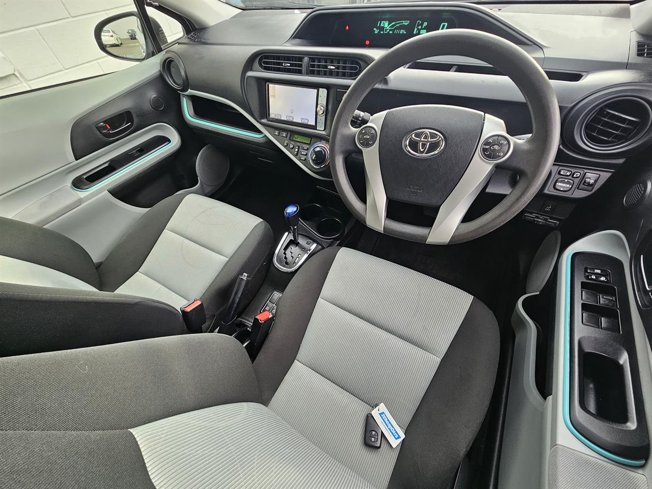 2013 Toyota Aqua Hybrid