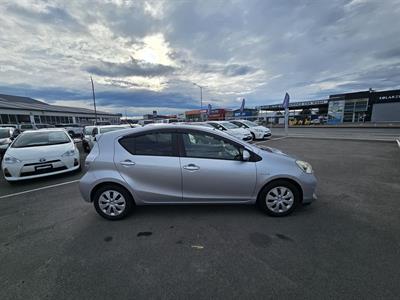 2013 Toyota Aqua Hybrid