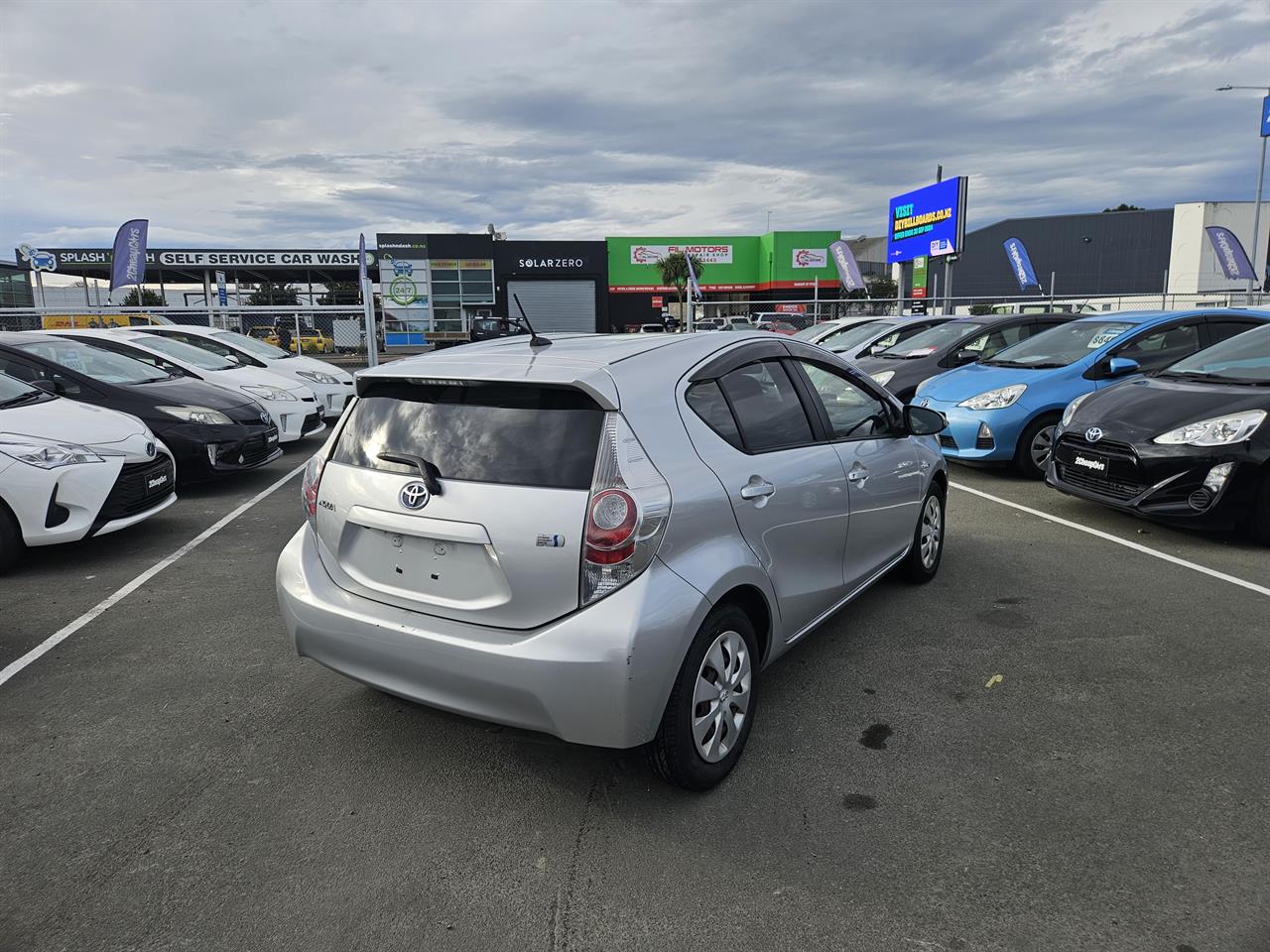 2013 Toyota Aqua Hybrid