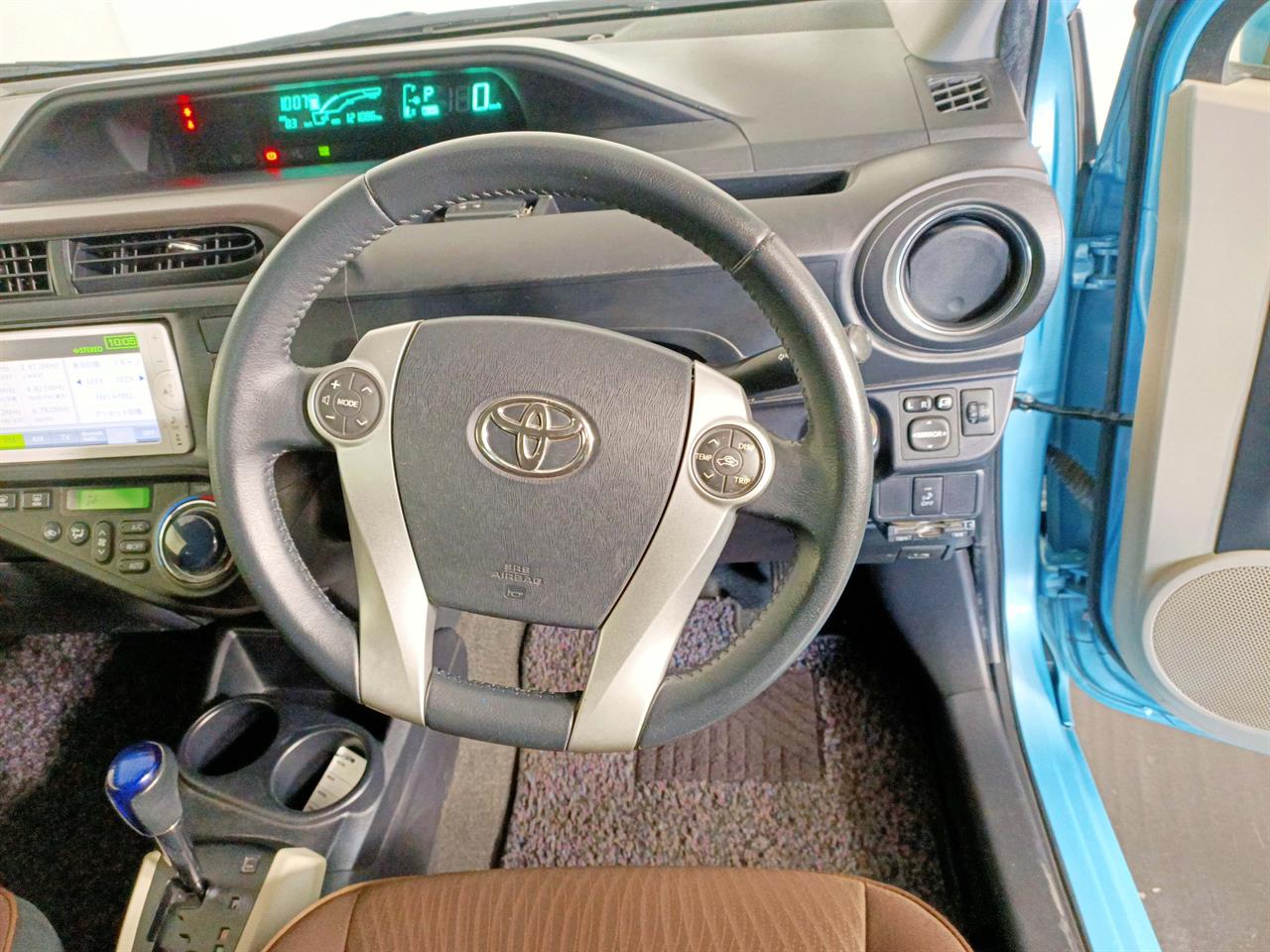 2013 Toyota Aqua Hybrid