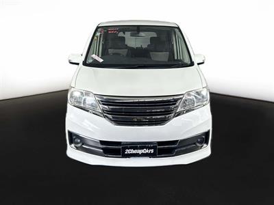 2013 Nissan Serena Hybrid