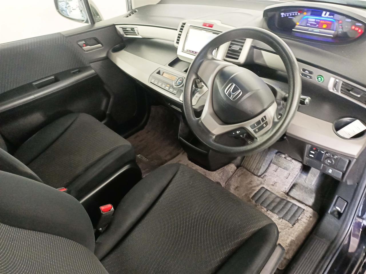 2012 Honda Freed Hybrid