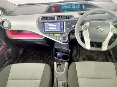 2013 Toyota Aqua Hybrid