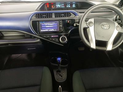 2017 Toyota Aqua Hybrid