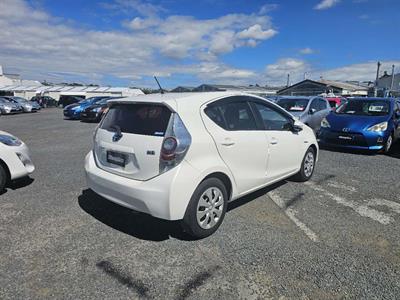 2013 Toyota Aqua Hybrid