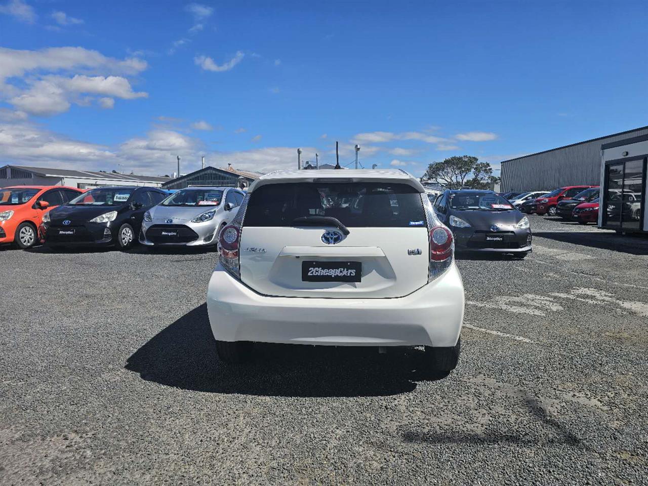 2013 Toyota Aqua Hybrid