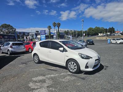 2013 Toyota Aqua Hybrid