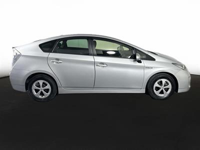 2014 Toyota Prius Hybrid