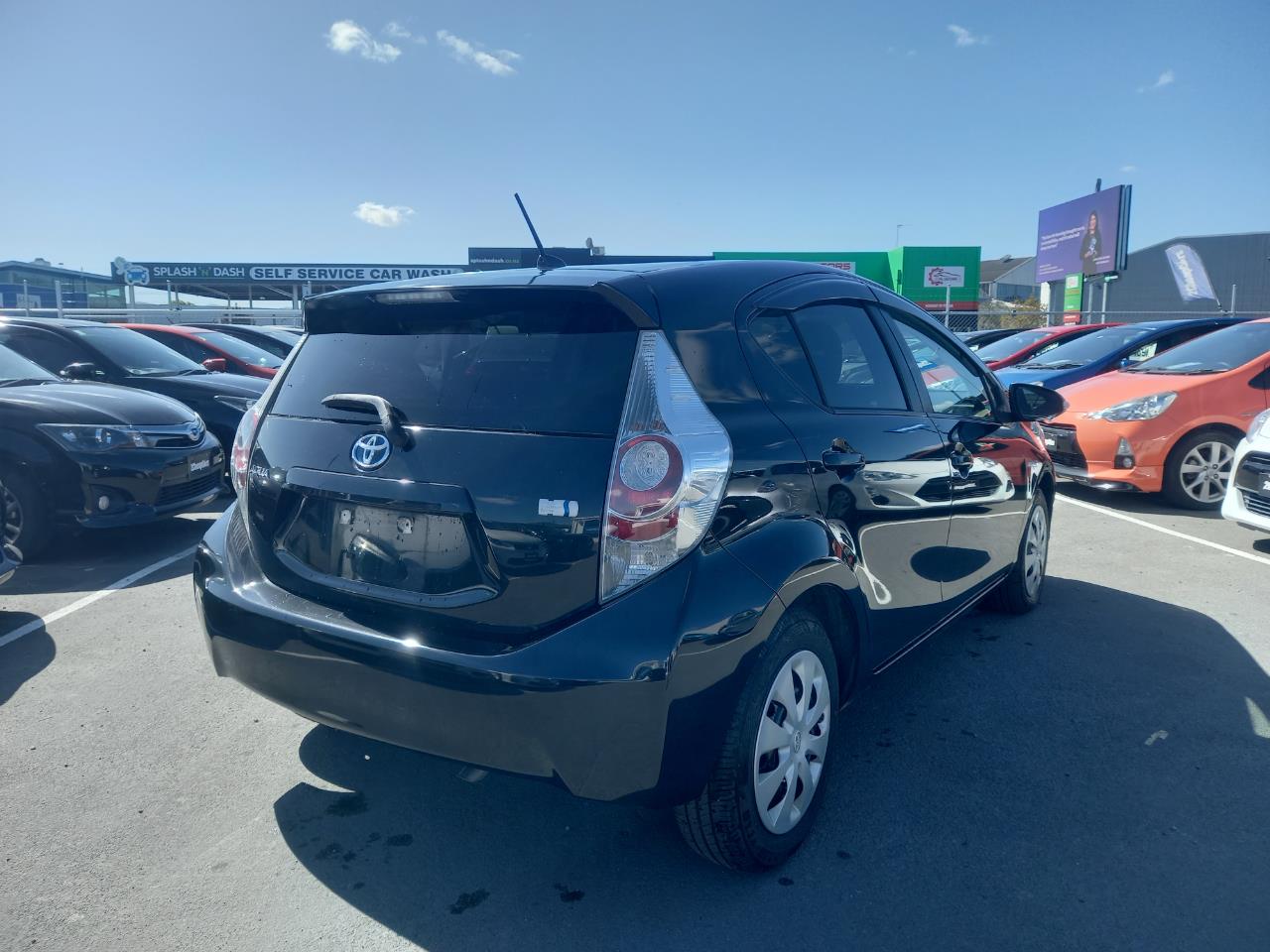 2013 Toyota Aqua Hybrid