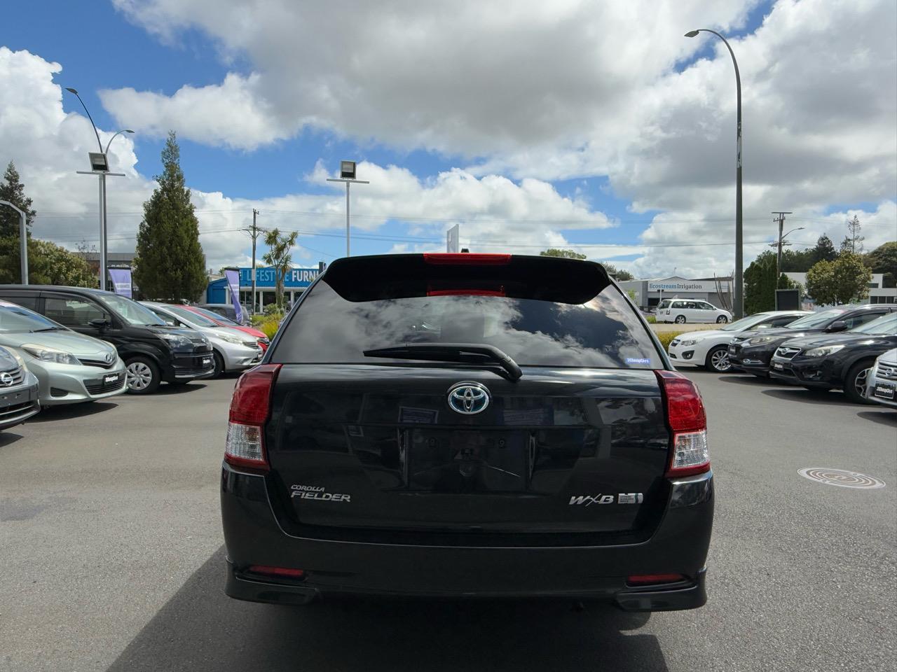 2014 Toyota Corolla Fielder Hybrid WXB