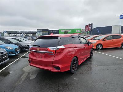 2015 Honda Fit Shuttle Hybrid Facelift