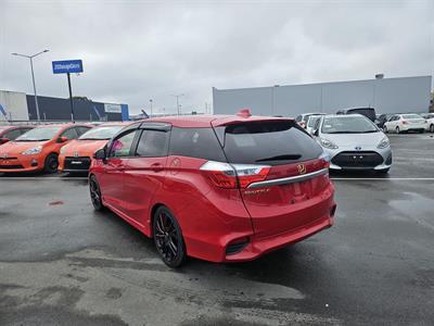 2015 Honda Fit Shuttle Hybrid Facelift