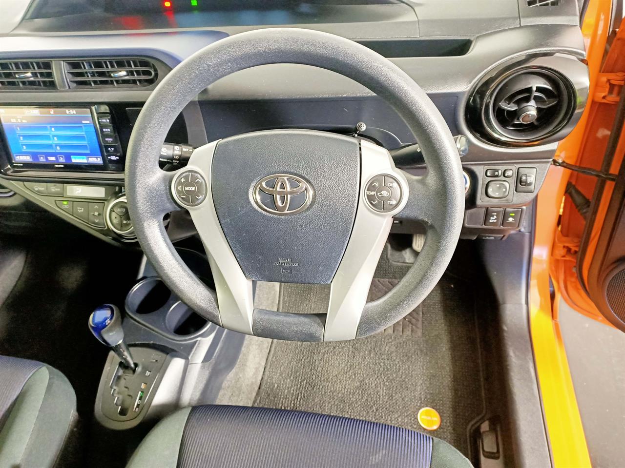 2015 Toyota Aqua Hybrid