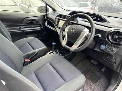 2015 Toyota Aqua Hybrid