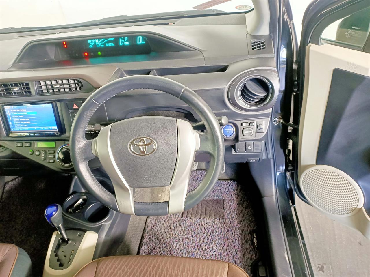 2012 Toyota Aqua Hybrid