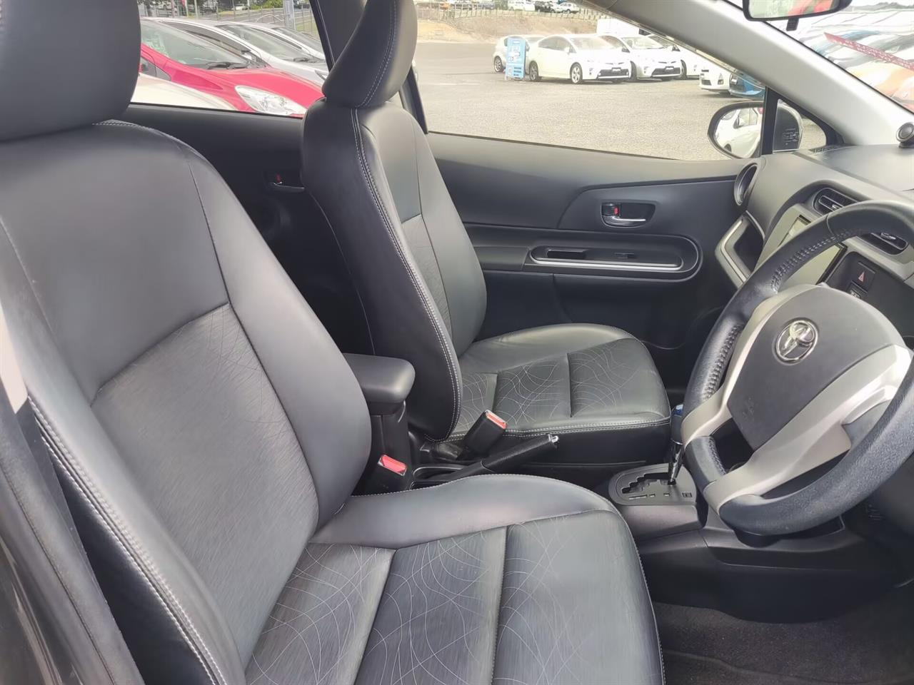 2013 Toyota Aqua G Black Soft Leather Selection