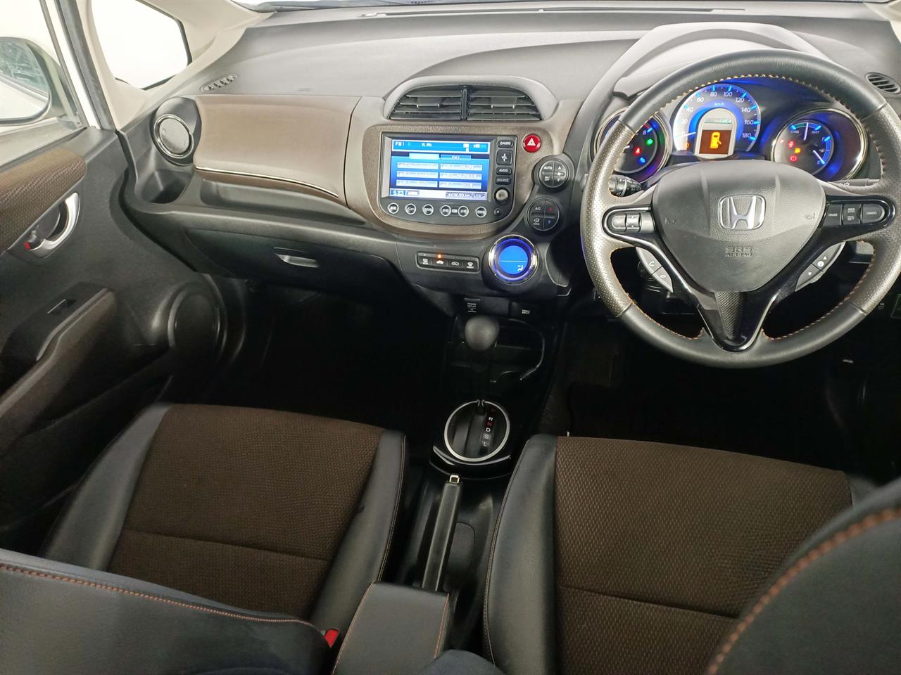 2012 Honda Fit Jazz Shuttle Hybrid