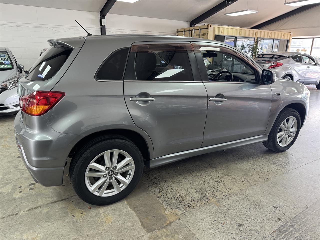 2010 Mitsubishi RVR G