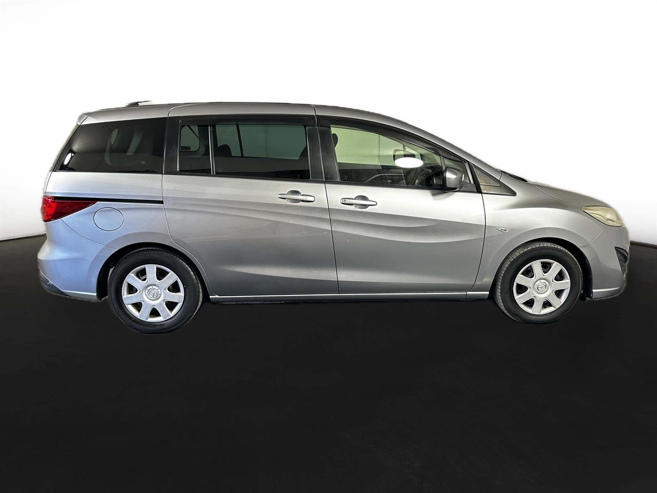 2013 Mazda Premacy 