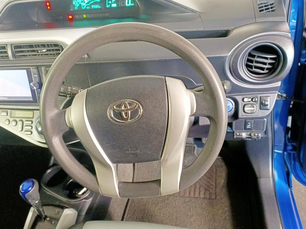 2013 Toyota Aqua Hybrid