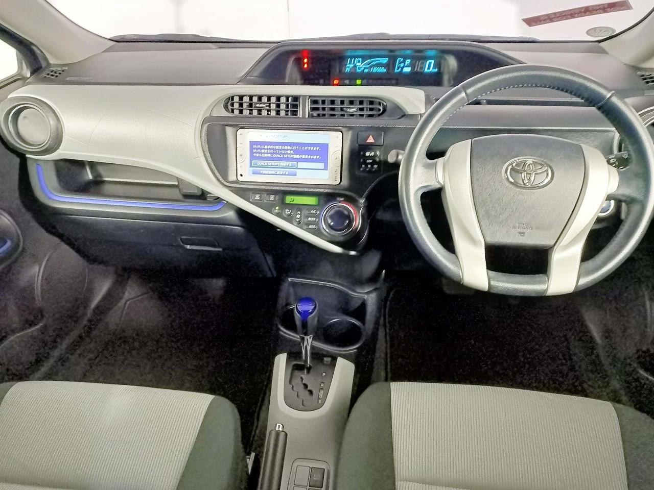 2013 Toyota Aqua Hybrid