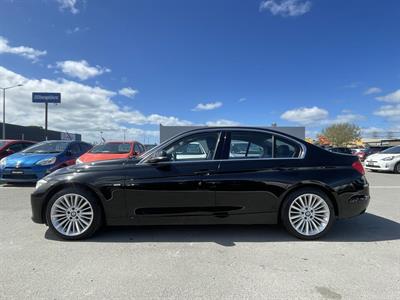 2012 BMW 328i Luxury