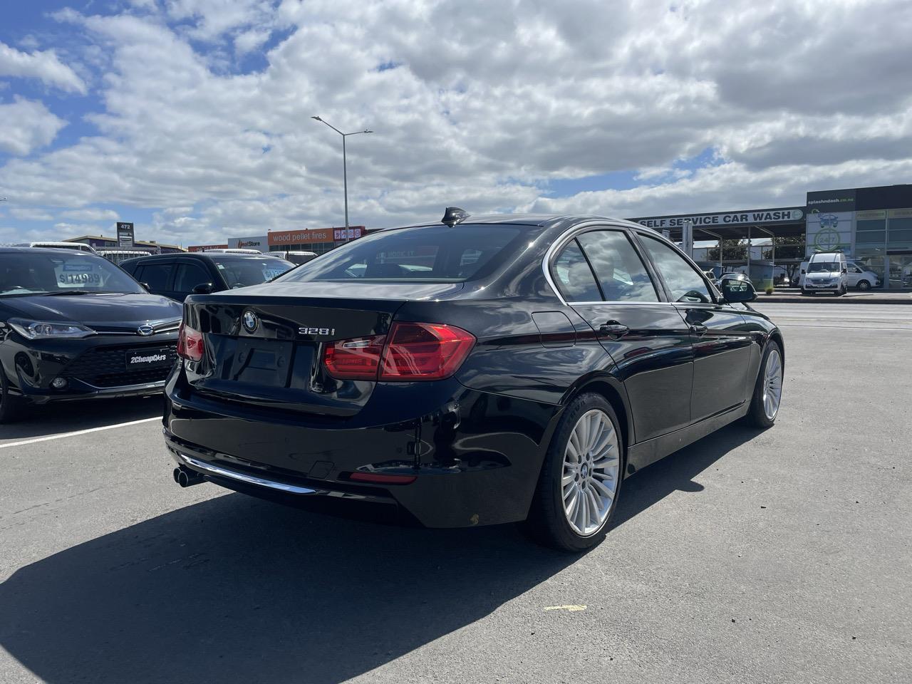 2012 BMW 328i Luxury