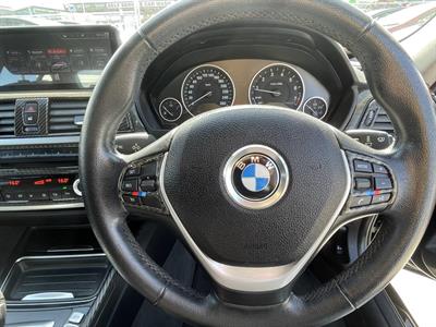 2012 BMW 328i Luxury