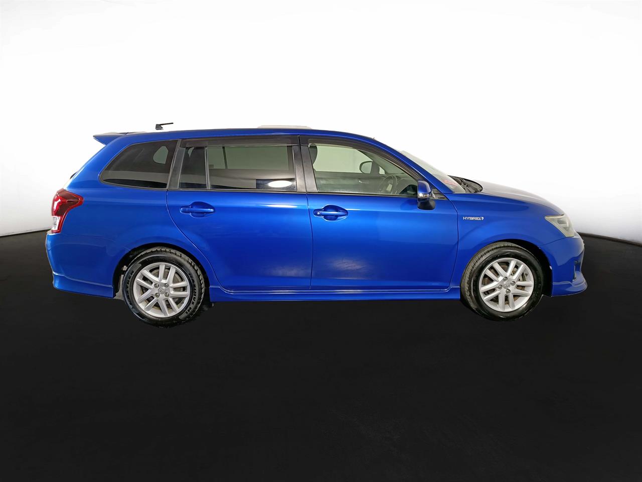 2013 Toyota Corolla Fielder Hybrid Aero Tourer